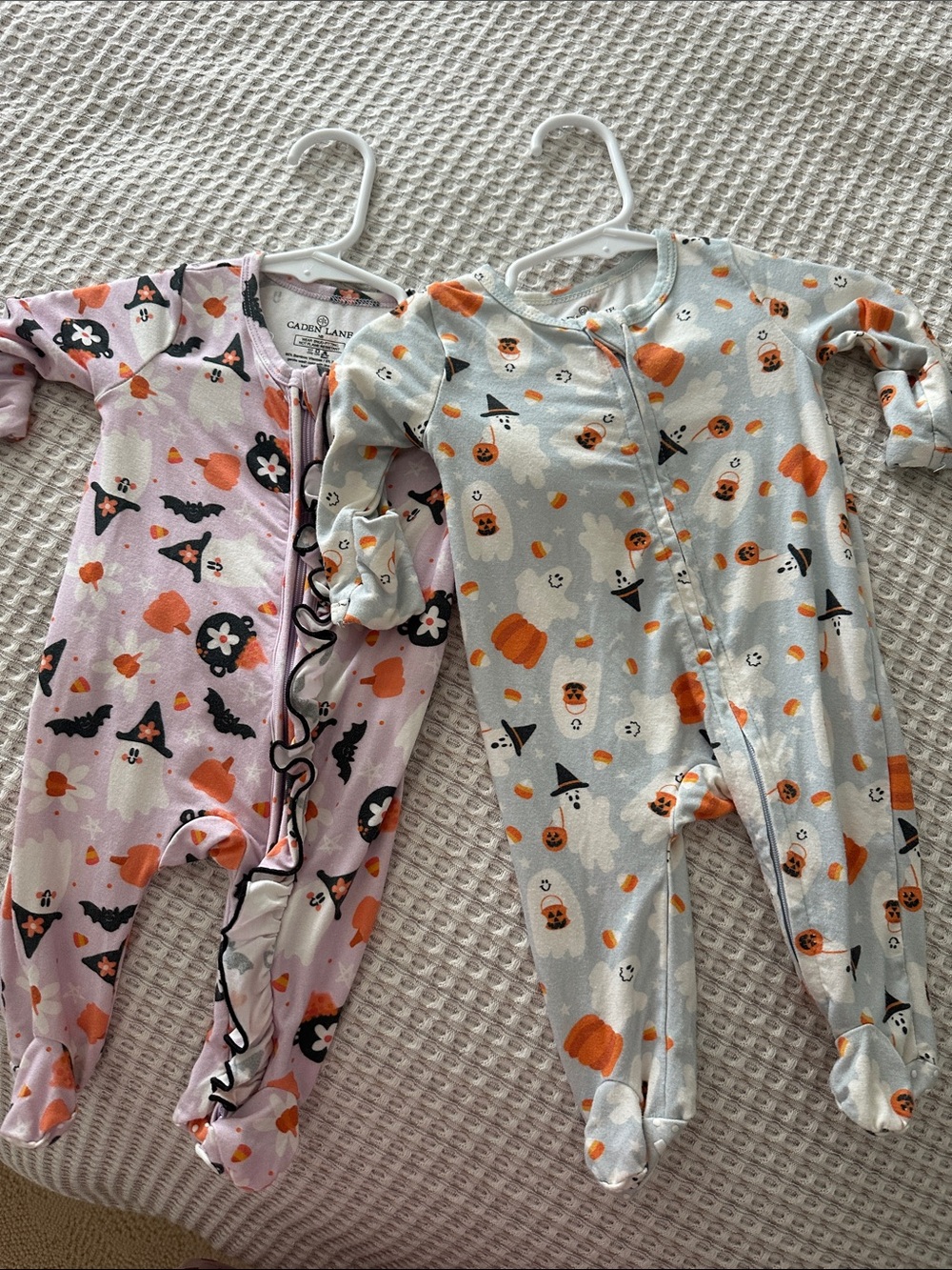 Caden Lane Bamboo Halloween Print Cotton One-Piece (Pink & Light Blue)